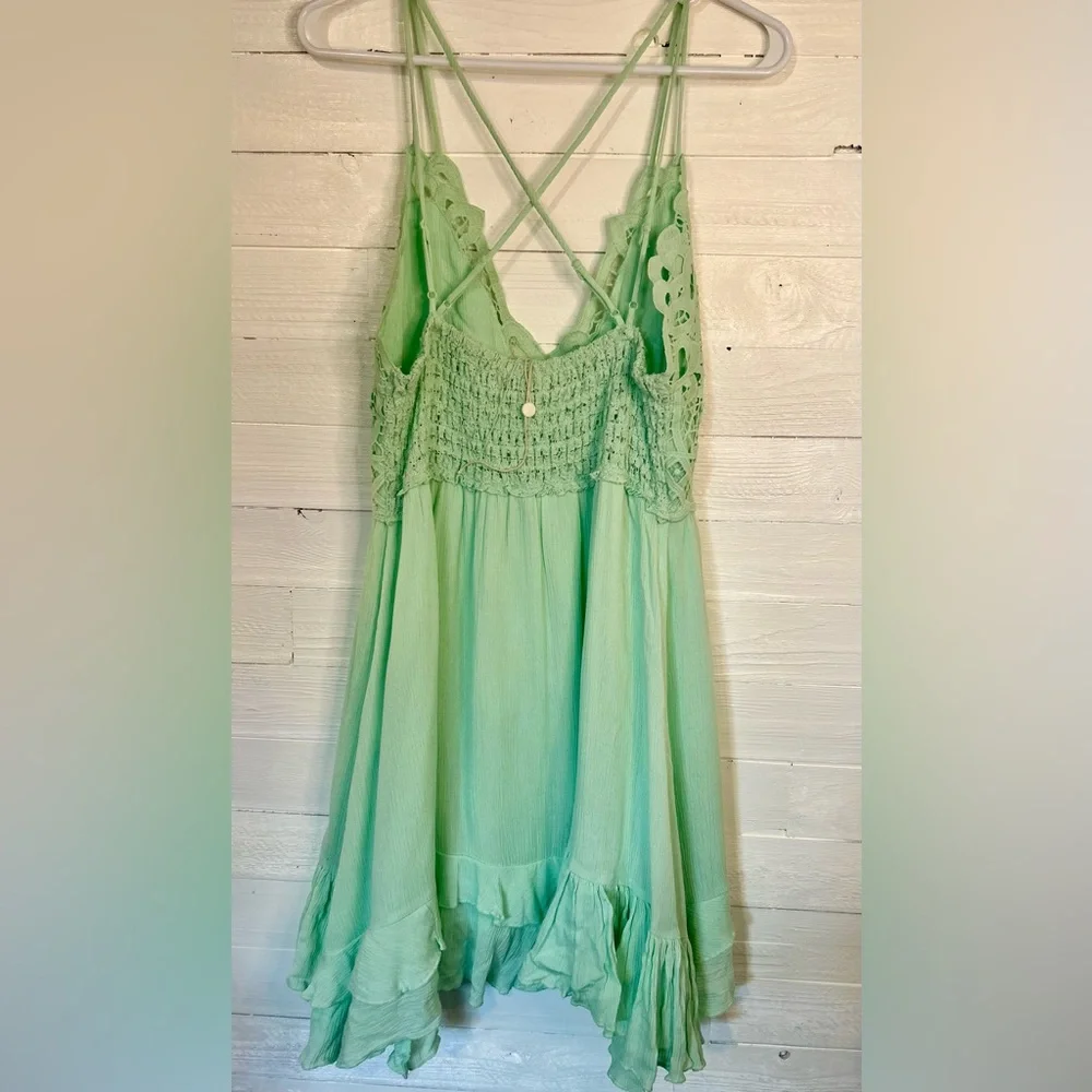 NWOT Chelsea & Violet light green mini dress, women’s size medium. - Picture 3 of 6